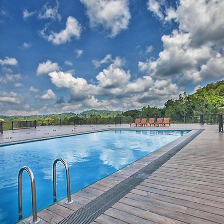 Hotel Oak Ray Regency Kandy Exterior foto