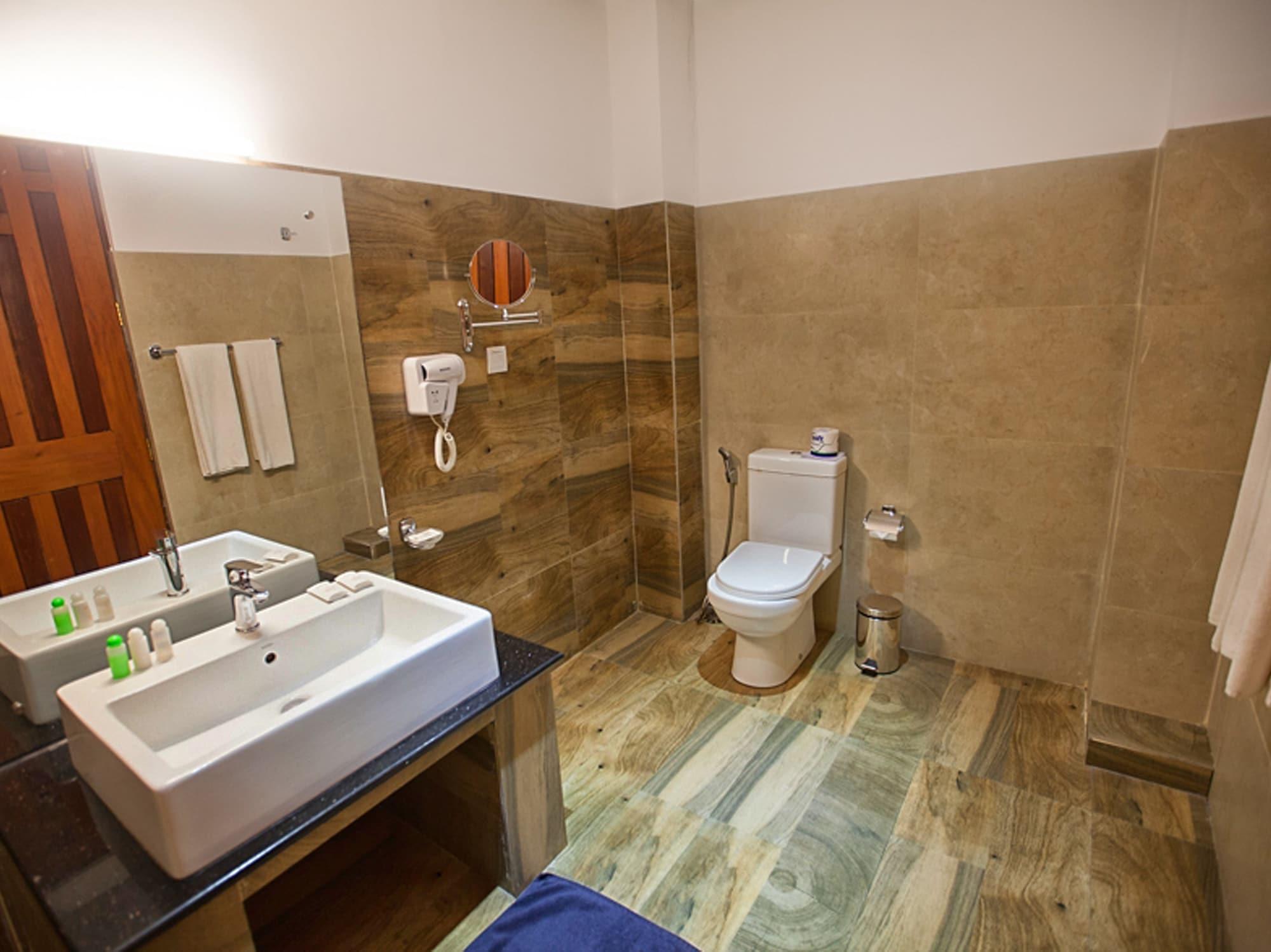 Hotel Oak Ray Regency Kandy Exterior foto